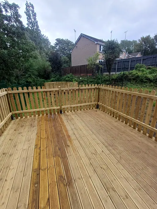 Finished decking and balustrade